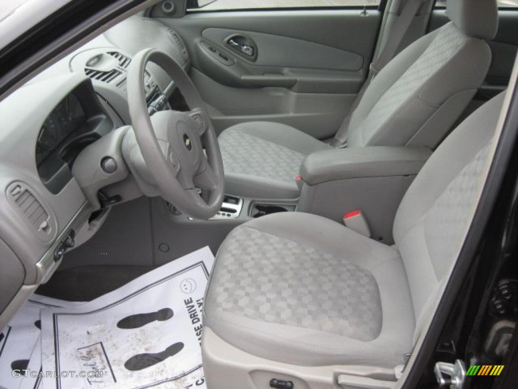 Gray Interior 2004 Chevrolet Malibu LS V6 Sedan Photo #41377144
