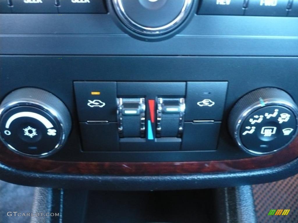 2011 Impala LT - Imperial Blue Metallic / Ebony photo #26