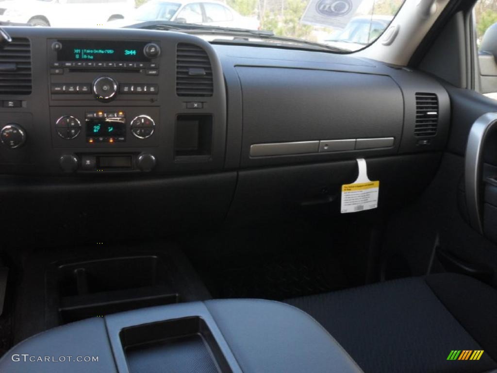 2011 Silverado 1500 LT Crew Cab 4x4 - Black / Ebony photo #17