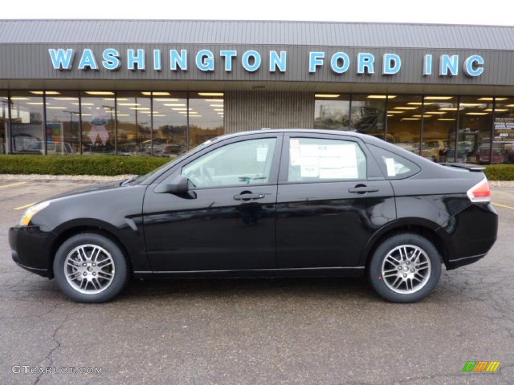 2011 Focus SE Sedan - Ebony Black / Medium Stone photo #1