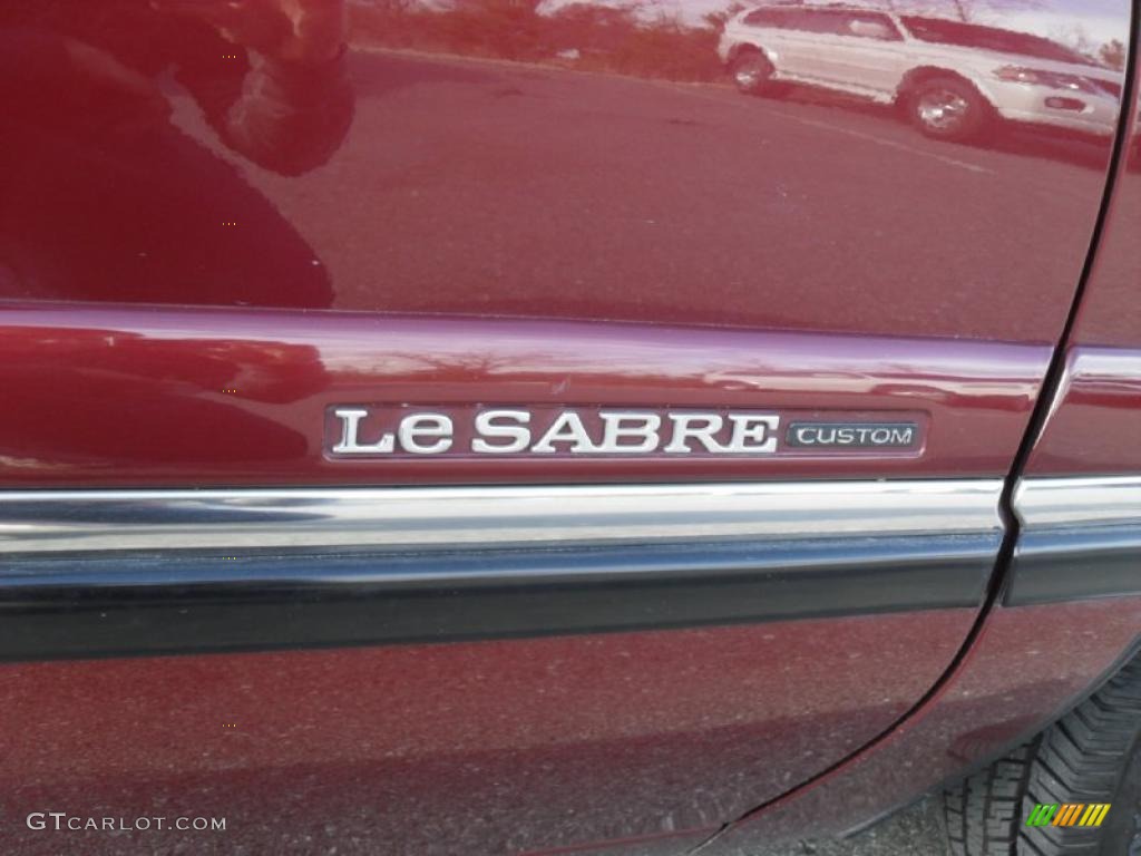 1999 Buick LeSabre Custom Sedan Marks and Logos Photos