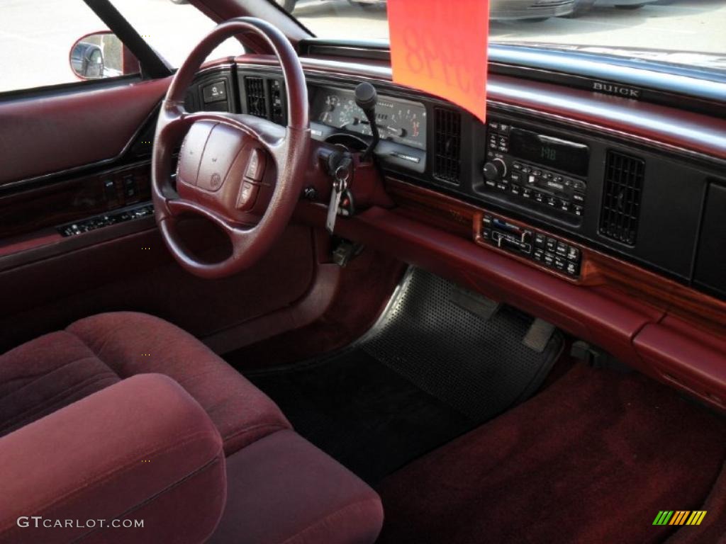 1999 Buick LeSabre Custom Sedan Medici Red Dashboard Photo #41378520
