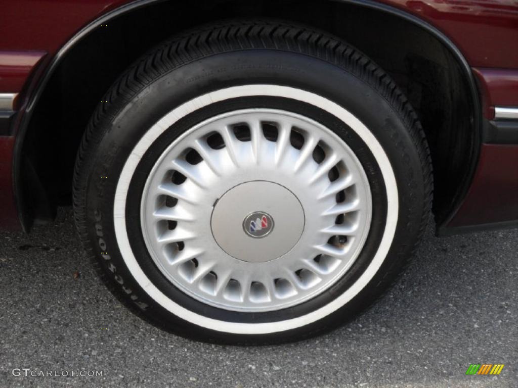 1999 Buick LeSabre Custom Sedan Wheel Photo #41378564