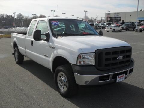 2005 Ford F250 Super Duty XL SuperCab 4x4 Data, Info and Specs