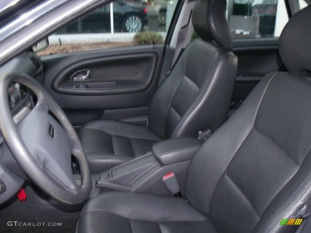 Off Black Interior 2001 Volvo S40 1.9T SE Photo #41382904