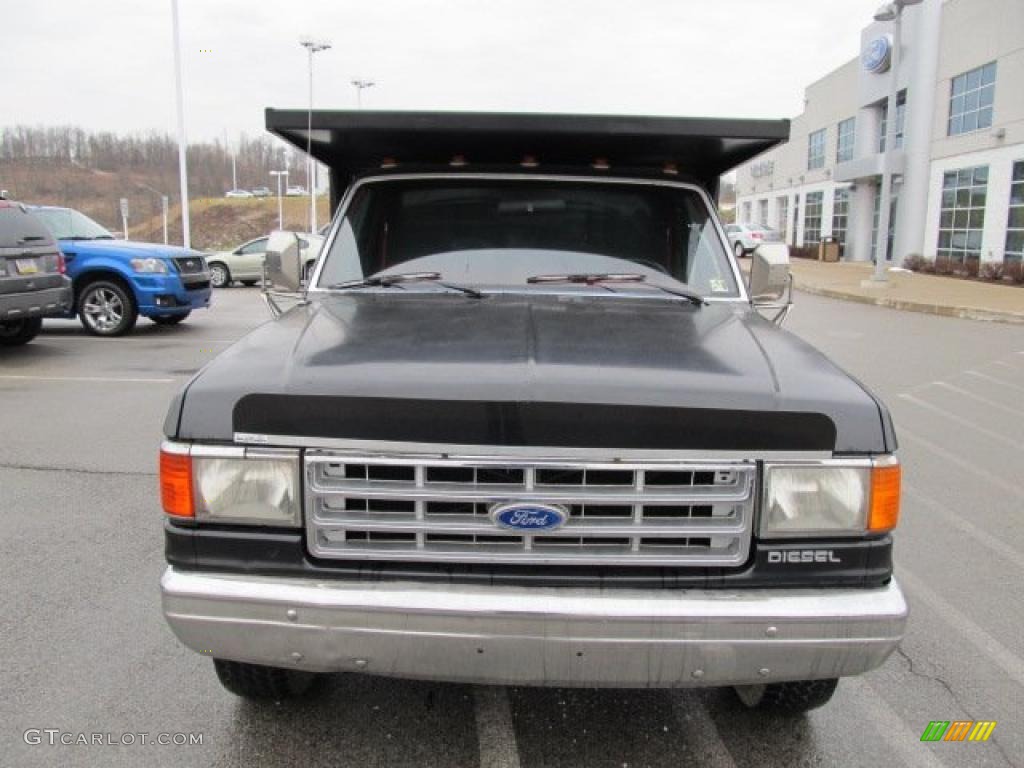 1987 F350 XLT Regular Cab 4x4 Dump Truck - Black / Dark Red photo #4