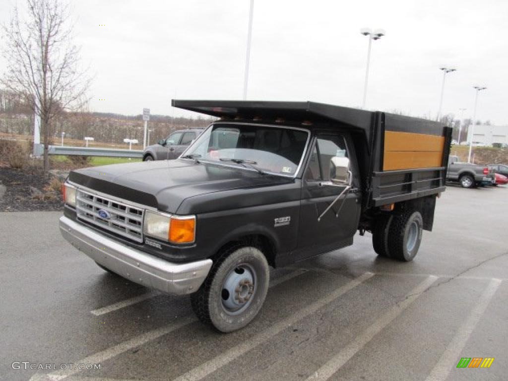 1987 F350 XLT Regular Cab 4x4 Dump Truck - Black / Dark Red photo #6