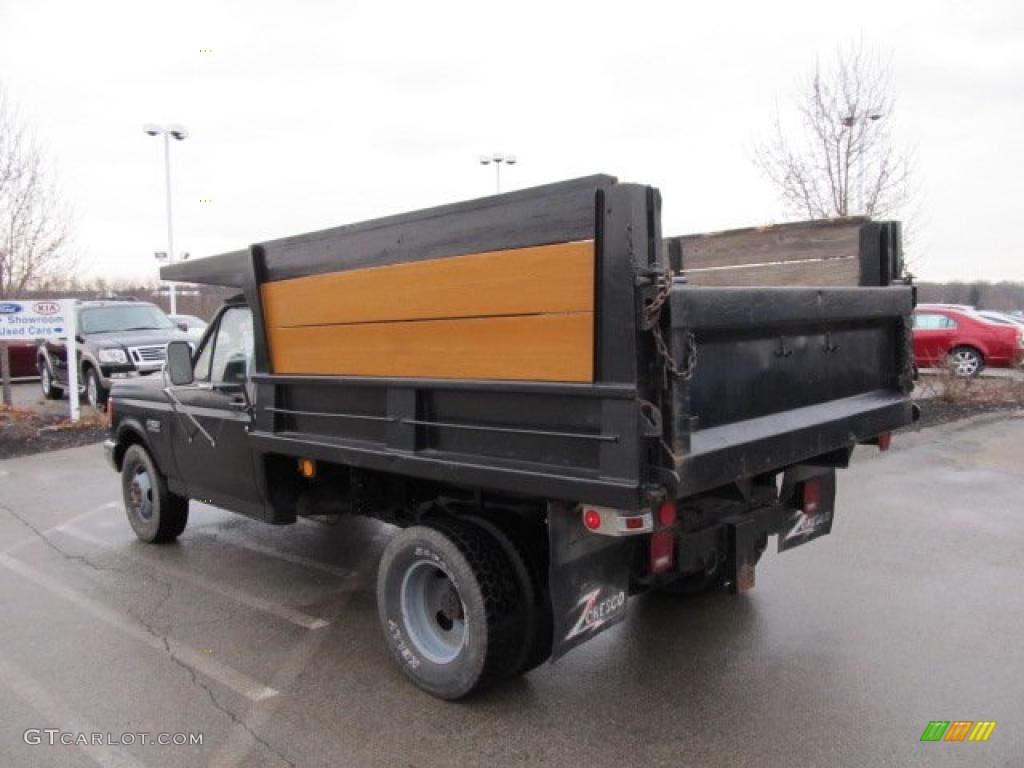 1987 F350 XLT Regular Cab 4x4 Dump Truck - Black / Dark Red photo #8