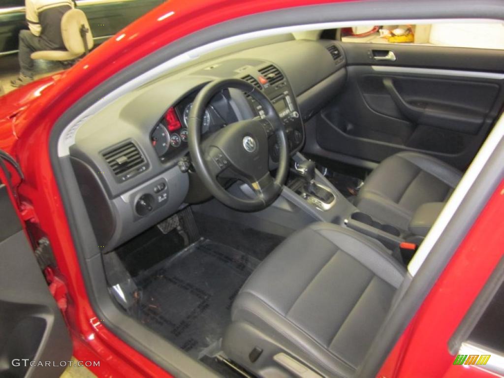 2009 Jetta TDI Sedan - Salsa Red / Anthracite photo #8