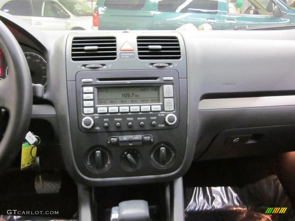 2009 Jetta TDI Sedan - Salsa Red / Anthracite photo #9