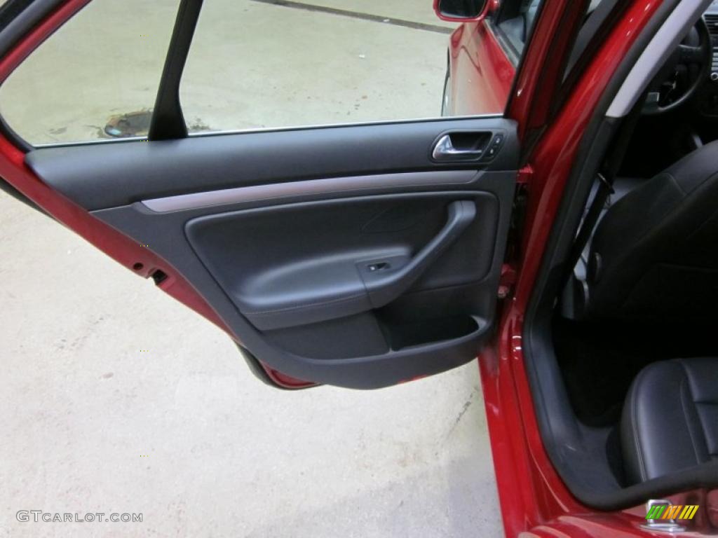 2009 Jetta TDI Sedan - Salsa Red / Anthracite photo #14