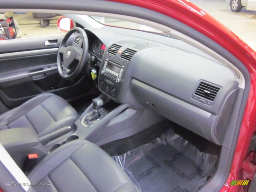 2009 Jetta TDI Sedan - Salsa Red / Anthracite photo #17