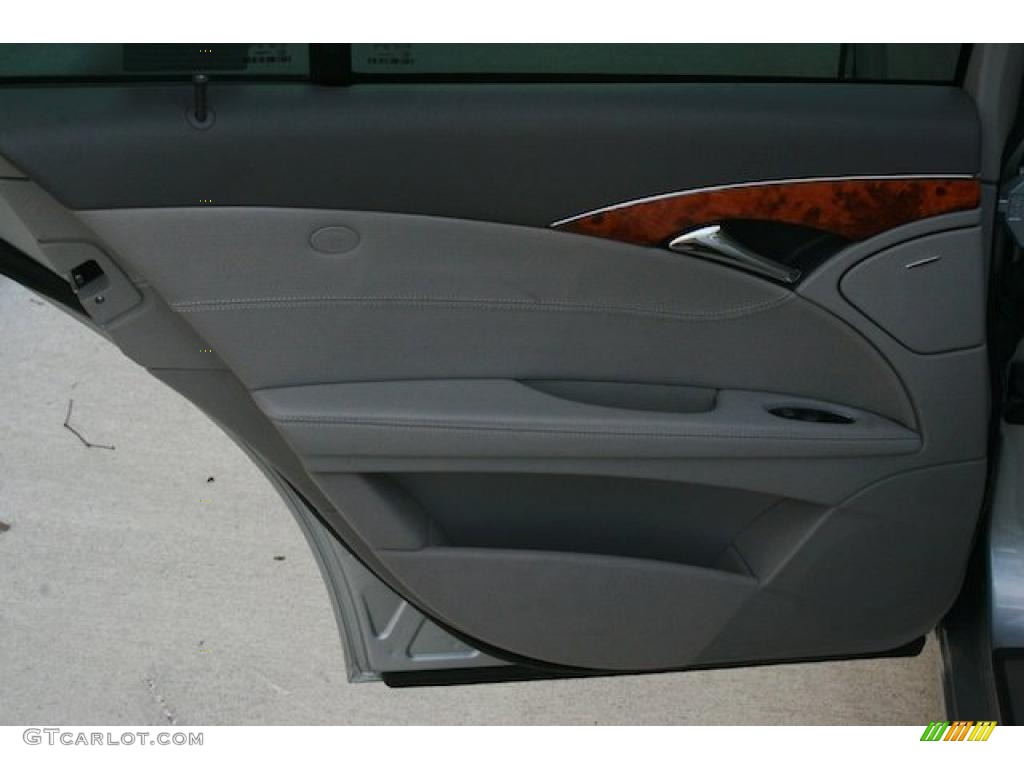 2004 Mercedes-Benz E 320 Sedan Ash Door Panel Photo #41389036