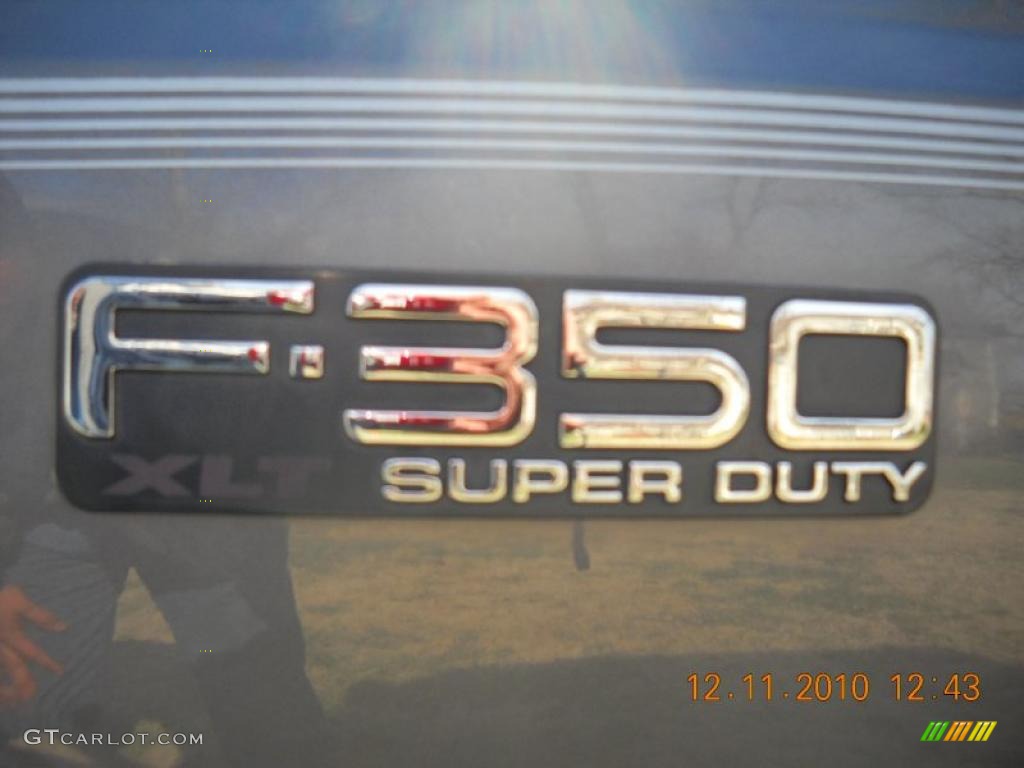 2002 Ford F350 Super Duty XLT Crew Cab Dually Marks and Logos Photo #41389952