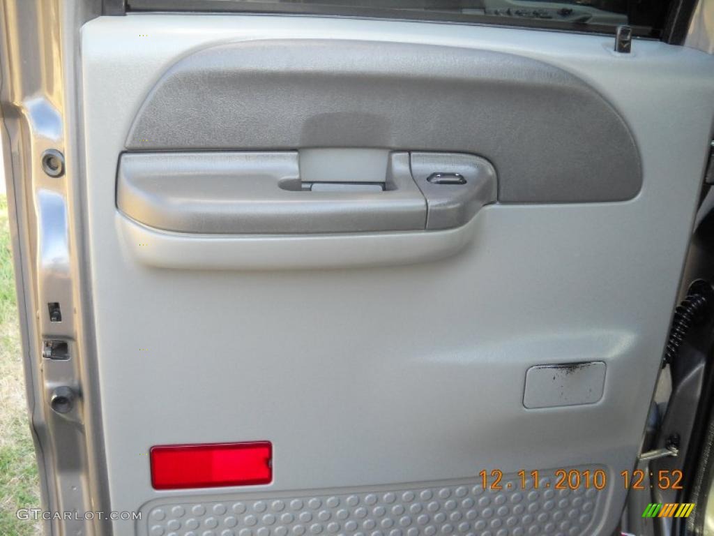 2002 Ford F350 Super Duty XLT Crew Cab Dually Medium Flint Door Panel Photo #41390520