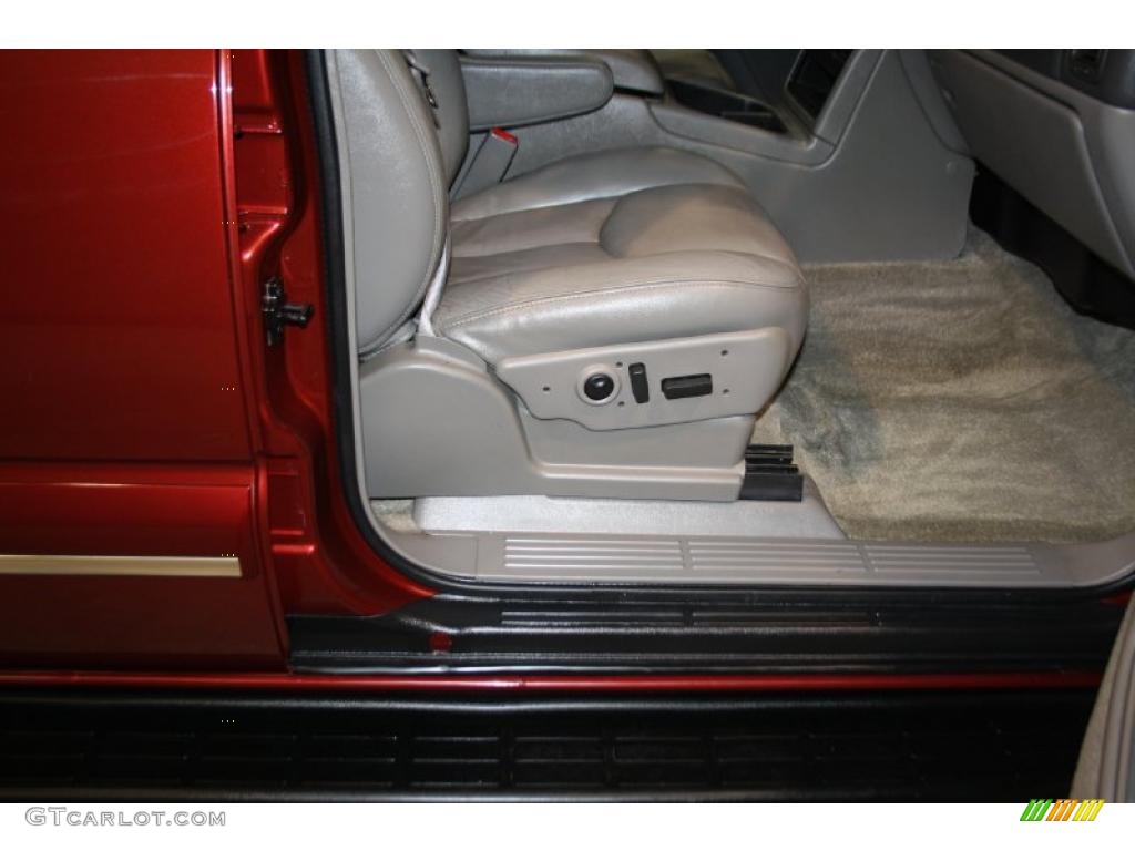 2003 Suburban 1500 LT 4x4 - Redfire Metallic / Gray/Dark Charcoal photo #10