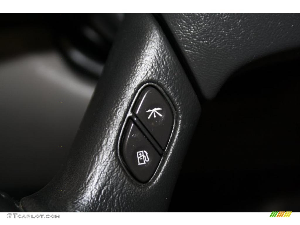 2003 Suburban 1500 LT 4x4 - Redfire Metallic / Gray/Dark Charcoal photo #27