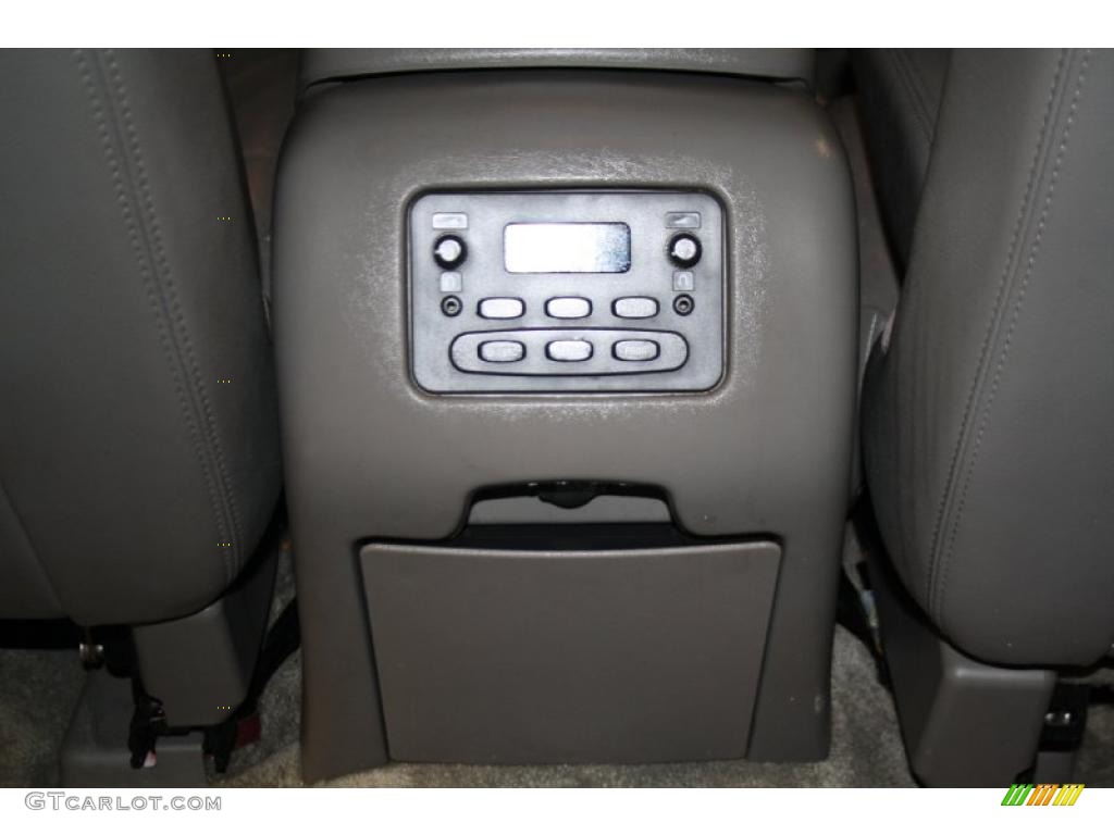 2003 Suburban 1500 LT 4x4 - Redfire Metallic / Gray/Dark Charcoal photo #39