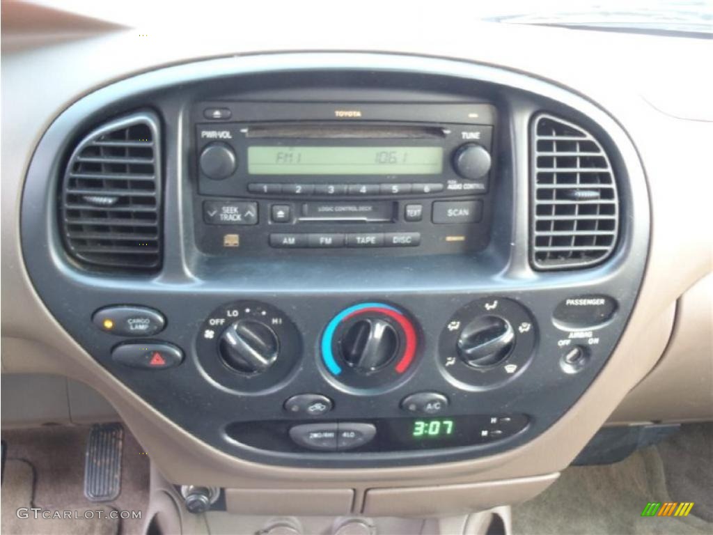 2003 Toyota Tundra SR5 Access Cab 4x4 Controls Photo #41395480