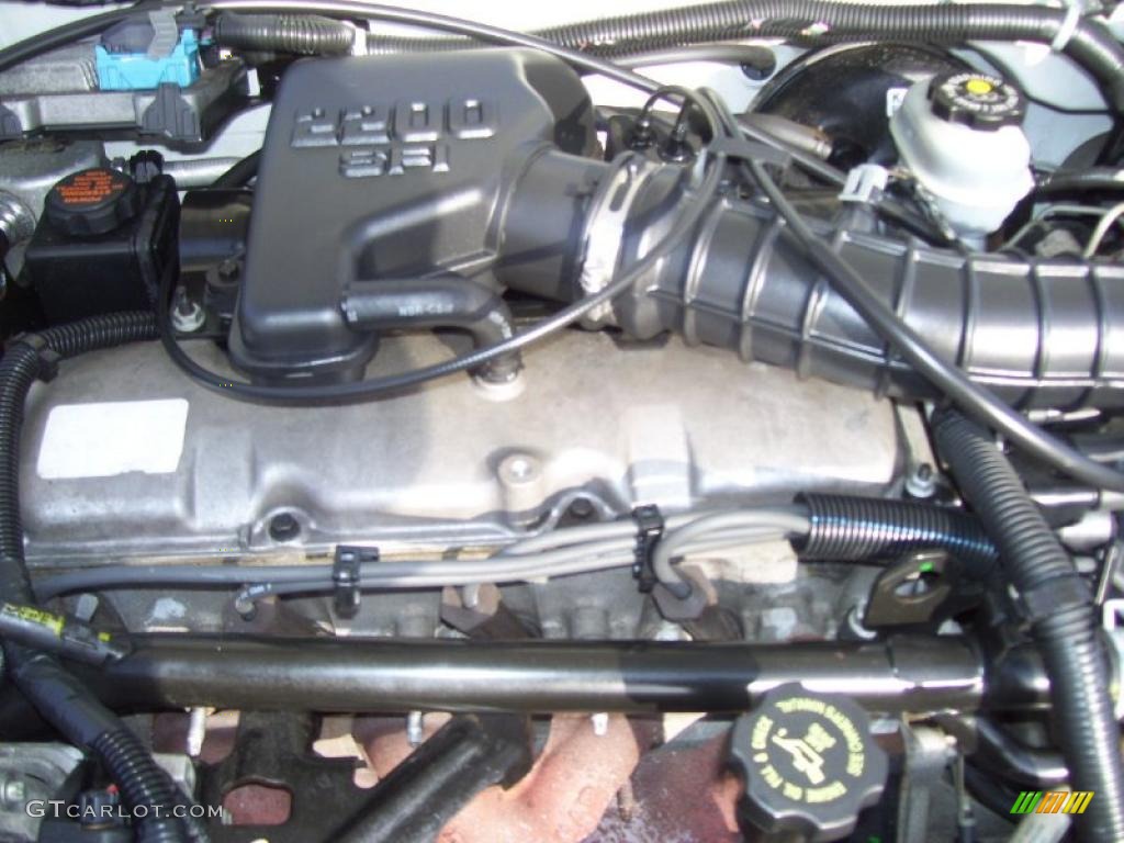 2002 Chevrolet Cavalier Sedan 2.2 Liter OHV 8-Valve 4 Cylinder Engine Photo #41398932