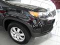 Ebony Black - Sorento LX Photo No. 10
