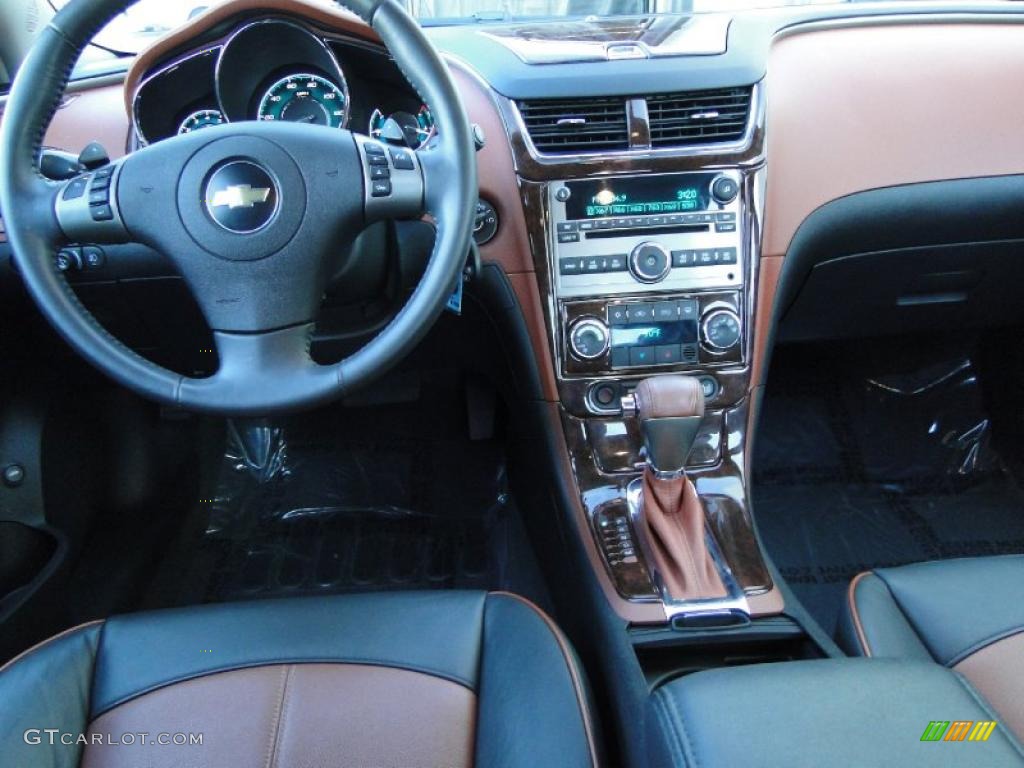 2009 Chevrolet Malibu LTZ Sedan Ebony/Brick Dashboard Photo #41407623