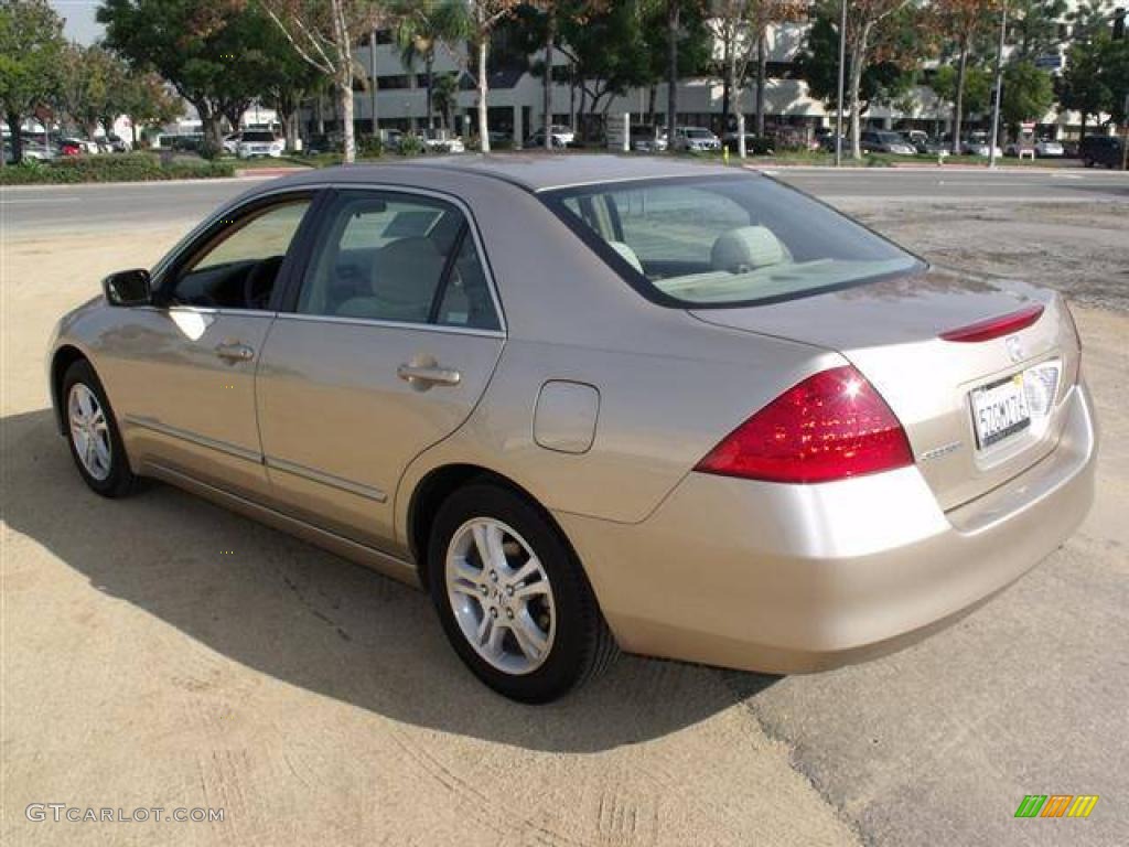 2007 Accord EX Sedan - Desert Mist Metallic / Ivory photo #5