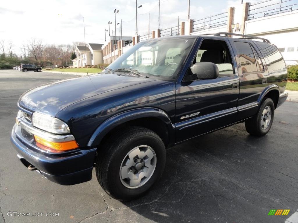 2002 Blazer LS 4x4 - Indigo Blue Metallic / Graphite photo #1