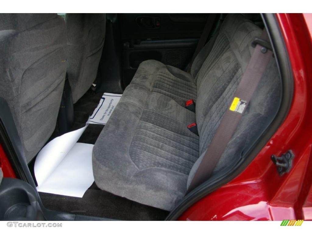 2002 Blazer LS 4x4 - Victory Red / Medium Gray photo #4