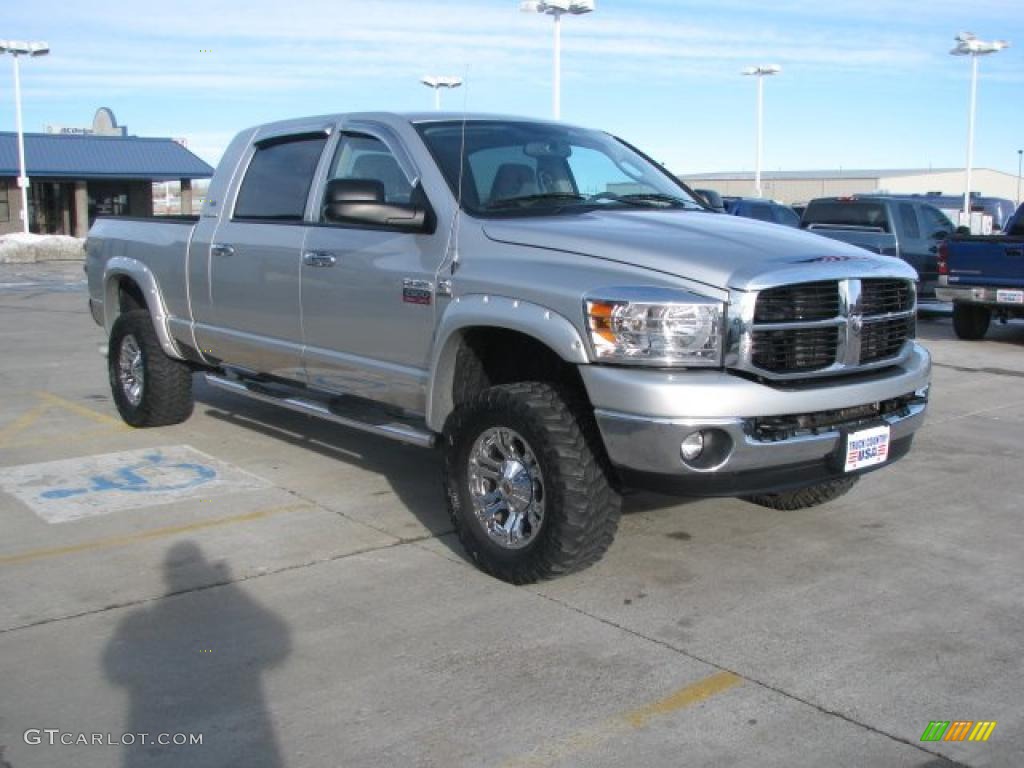 Bright Silver Metallic 2007 Dodge Ram 2500 SLT Mega Cab 4x4 Exterior Photo #41425143