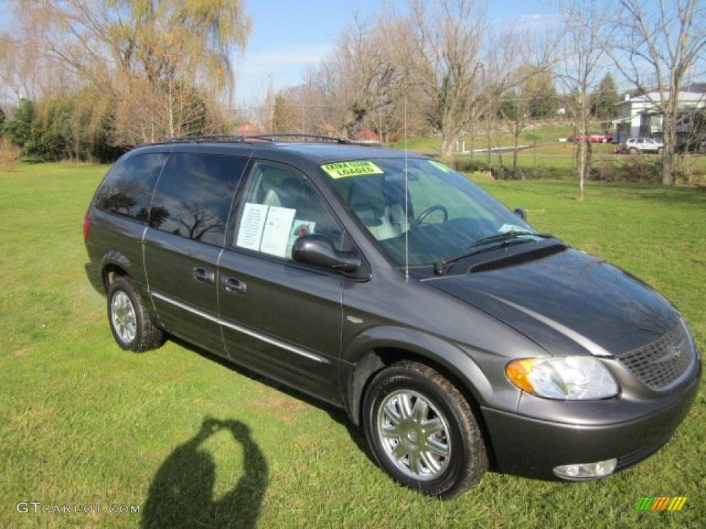 Graphite Gray Pearl 2004 Chrysler Town & Country Touring Exterior Photo #41428163