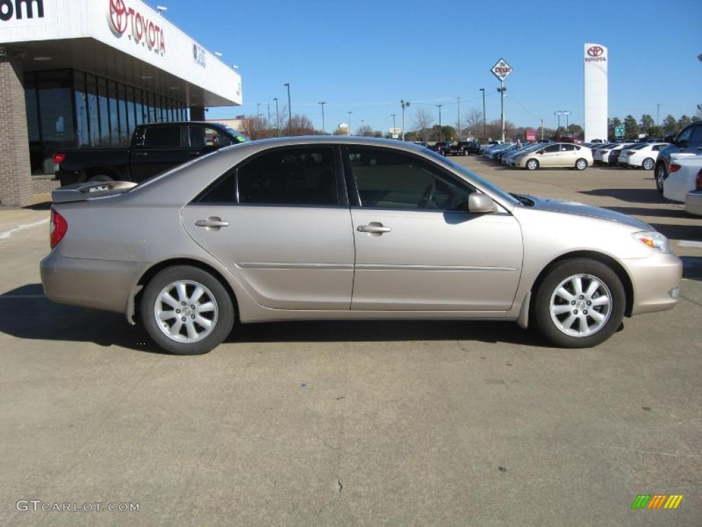 2003 Camry XLE - Desert Sand Mica / Taupe photo #8