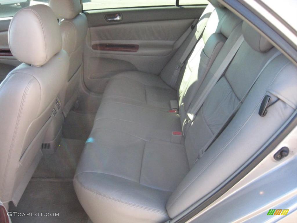 2003 Camry XLE - Desert Sand Mica / Taupe photo #13