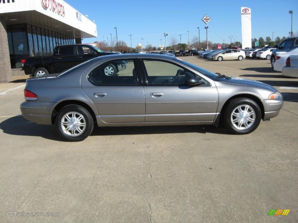 1998 Chrysler Cirrus LXi Exterior Photos