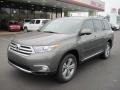 Cypress Green Pearl 2011 Toyota Highlander Limited Exterior