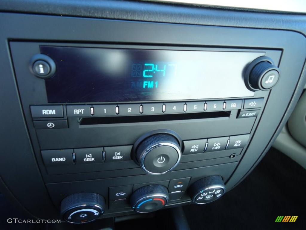 2007 Chevrolet Monte Carlo LS Controls Photo #41434167