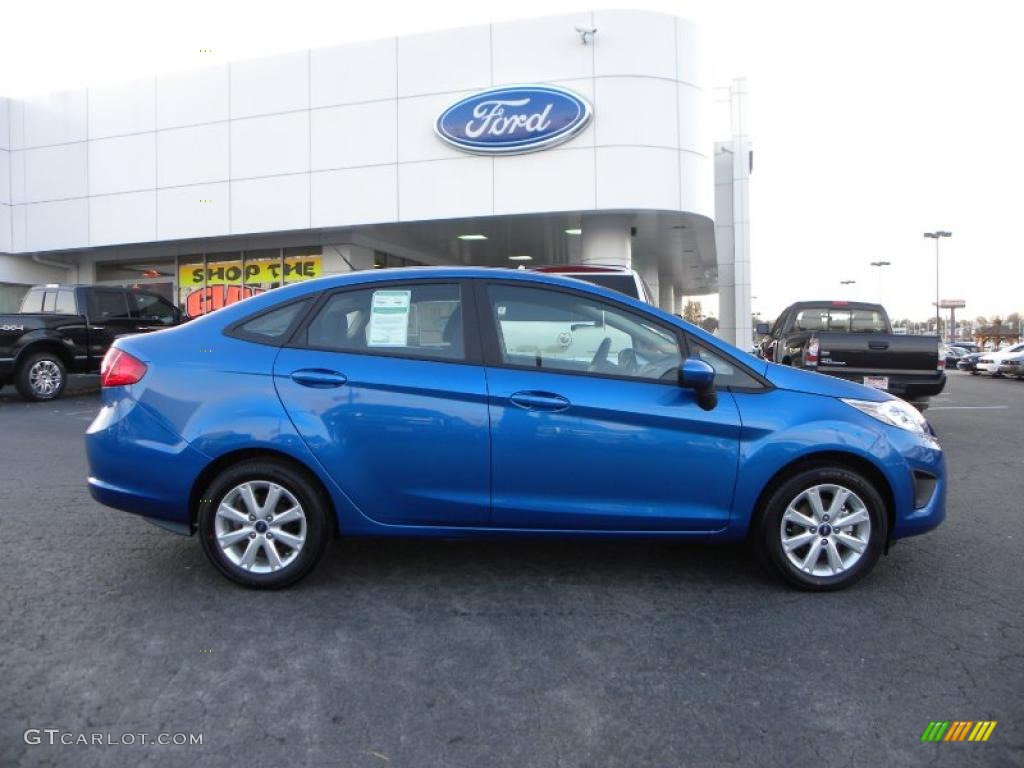 Blue Flame Metallic 2011 Ford Fiesta SE Sedan Exterior Photo #41435947