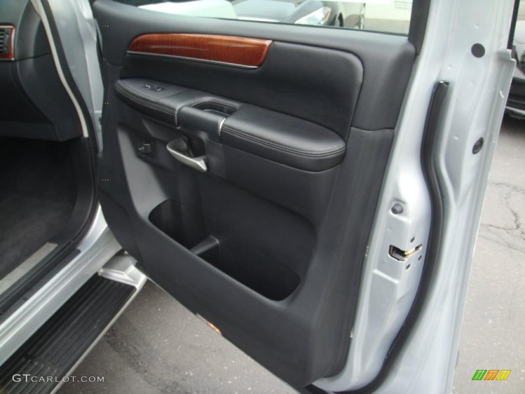 2010 Infiniti QX 56 4WD Graphite Door Panel Photo #41444379