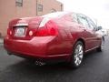 Crimson Roulette Pearl - M 35x Sedan Photo No. 4