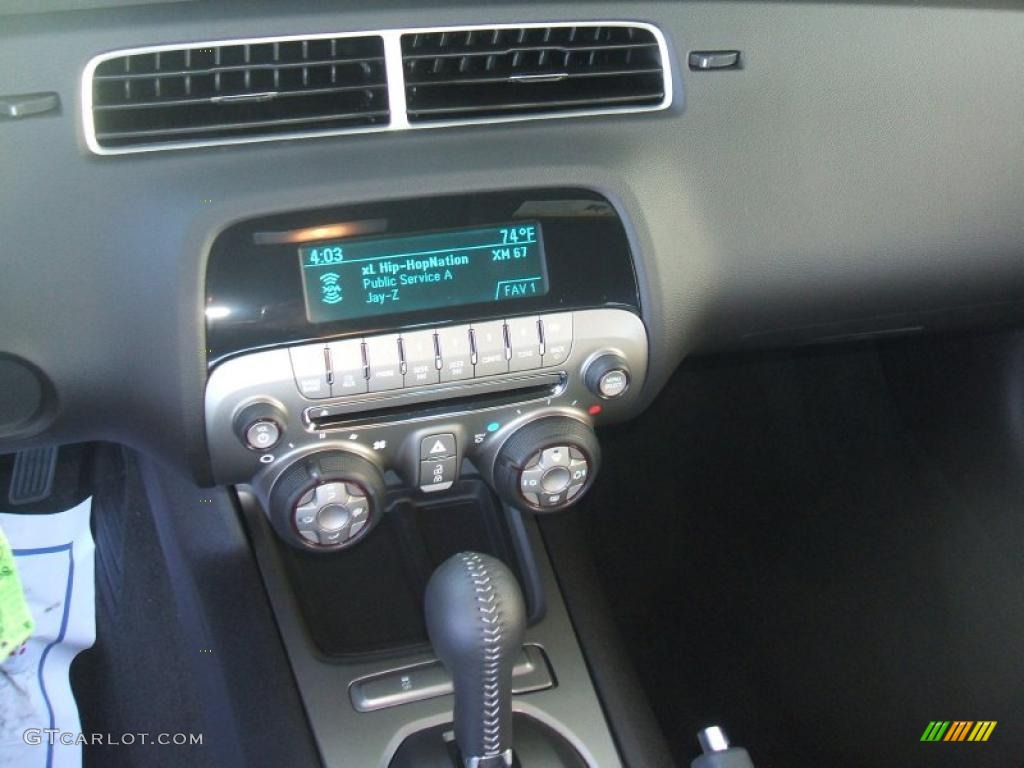 2011 Chevrolet Camaro SS Coupe Controls Photo #41446135