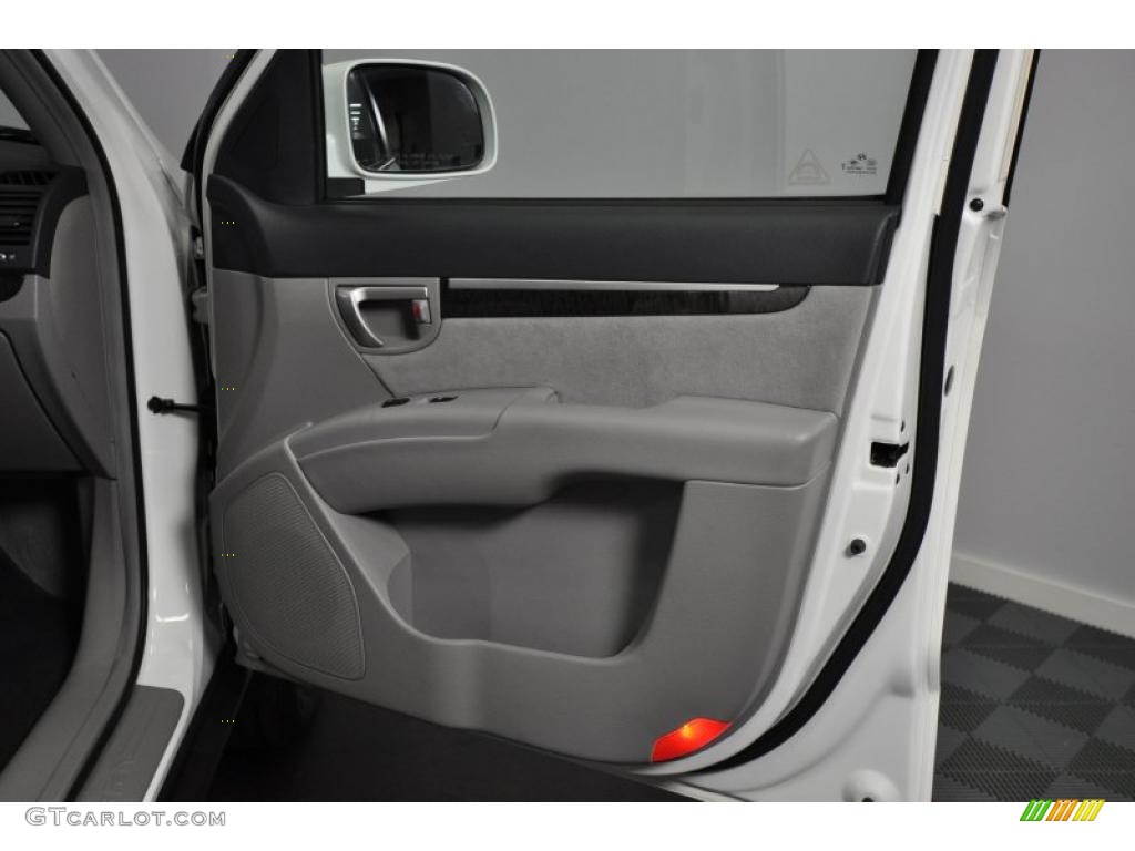 2008 Hyundai Santa Fe SE 4WD Gray Door Panel Photo #41447407