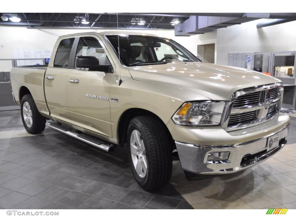 2011 Ram 1500 Big Horn Quad Cab - White Gold / Dark Slate Gray/Medium Graystone photo #4