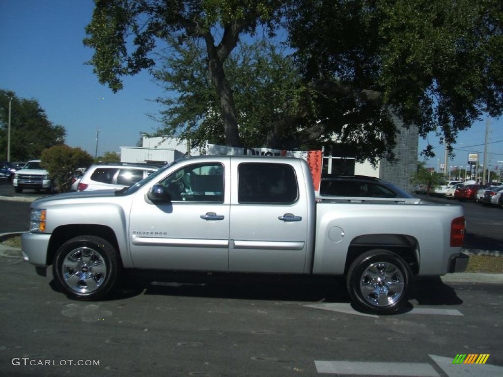 Sheer Silver Metallic 2011 Chevrolet Silverado 1500 LT Crew Cab Exterior Photo #41447923
