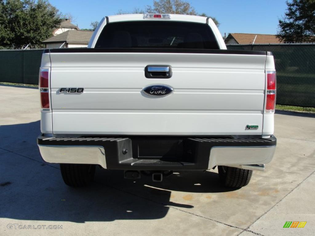 2010 F150 XLT SuperCrew 4x4 - Oxford White / Medium Stone photo #4