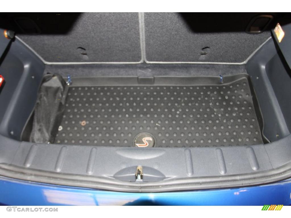 2005 Mini Cooper S Hardtop Trunk Photo #41448703