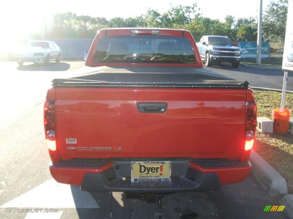 2005 Colorado LS Extended Cab - Victory Red / Medium Dark Pewter photo #5