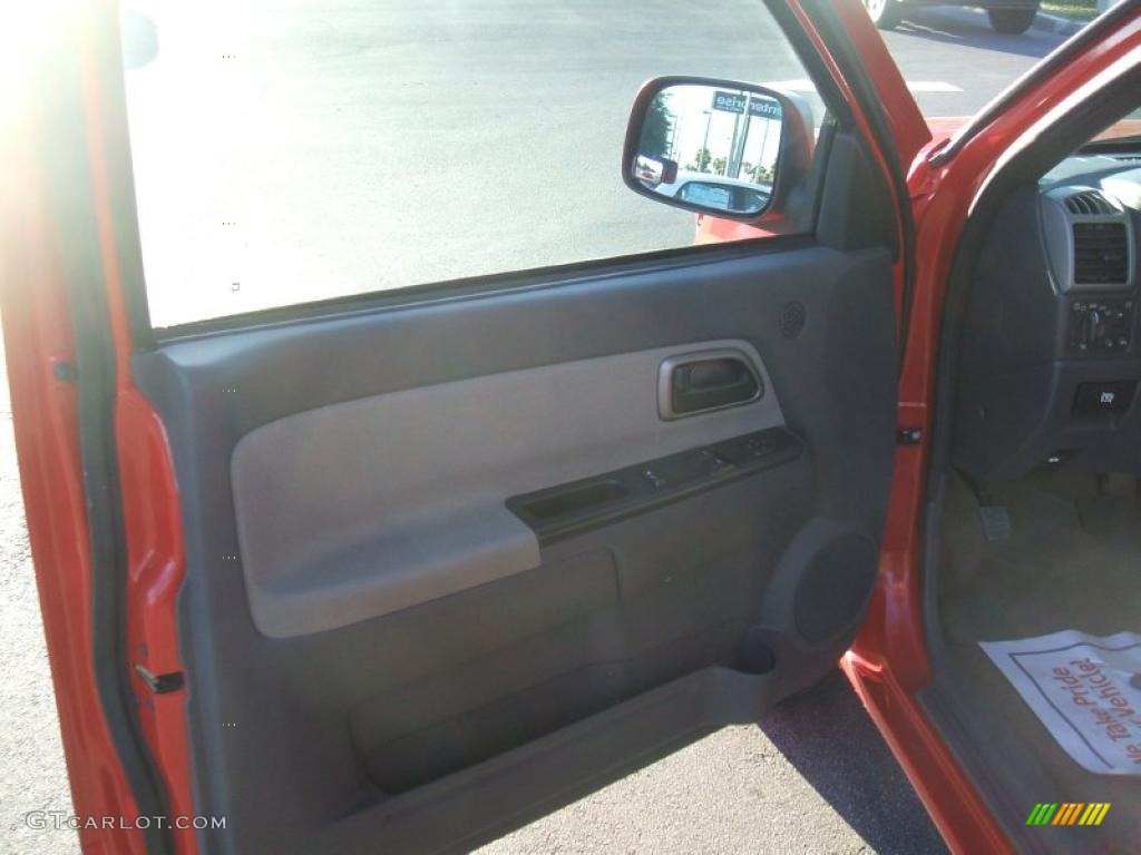 2005 Colorado LS Extended Cab - Victory Red / Medium Dark Pewter photo #7