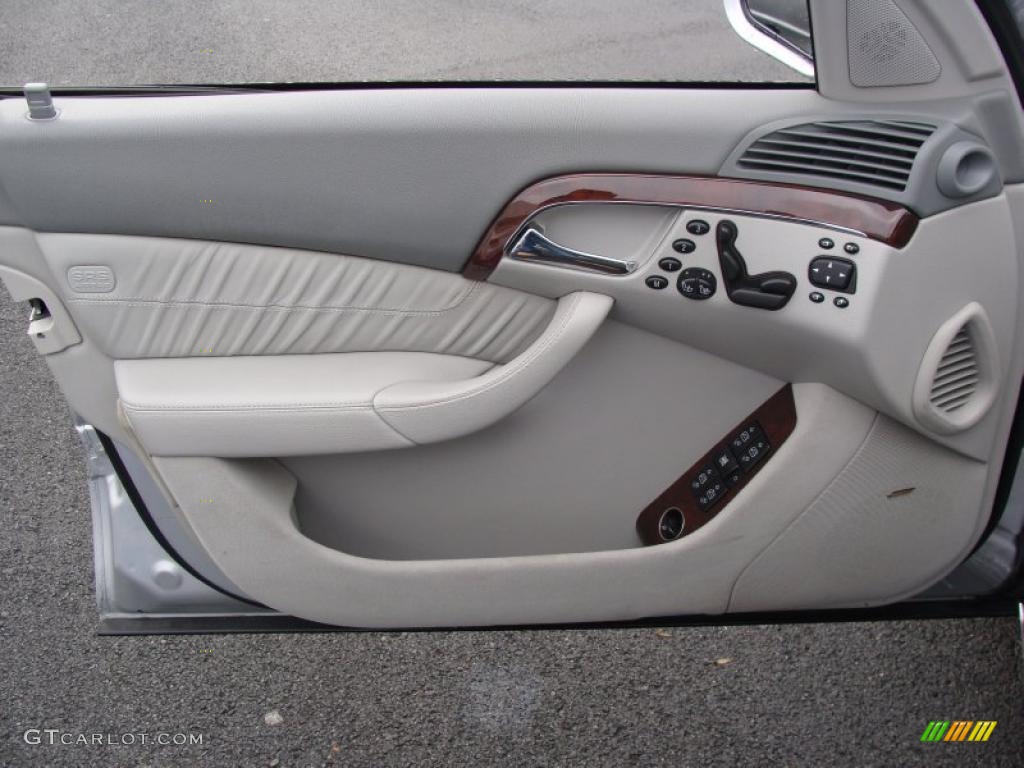 2005 Mercedes-Benz S 500 4Matic Sedan Ash Door Panel Photo #41450343