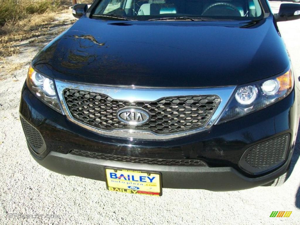 2011 Sorento LX V6 - Ebony Black / Gray photo #2