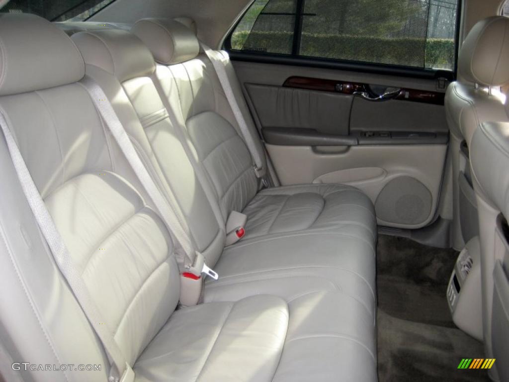 Oatmeal Interior 2001 Cadillac DeVille DHS Sedan Photo #41452559